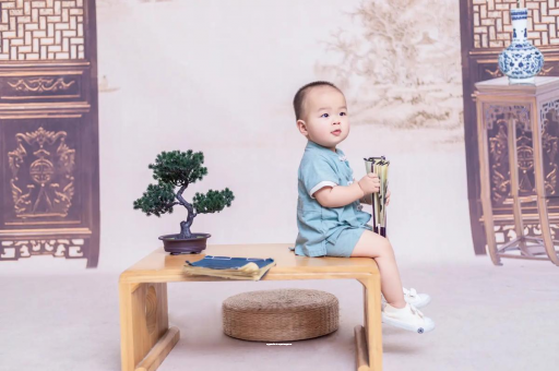 孟津宝宝几个月翻身才正常